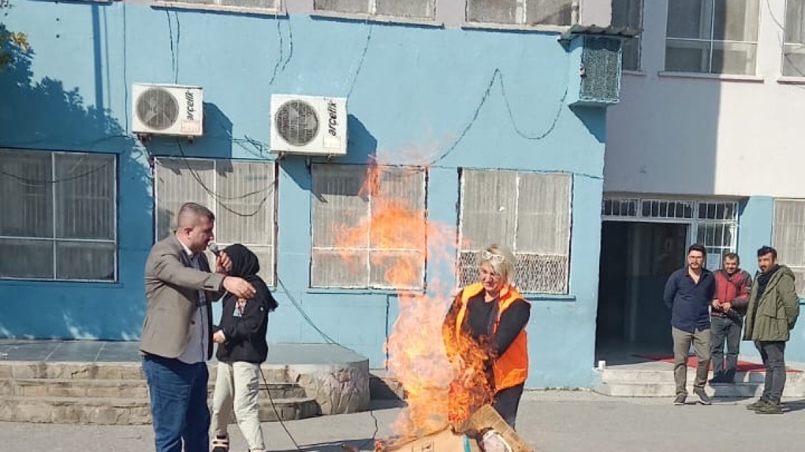 OKULUMUZDA YANGIN TATBİKATI YAPILDI